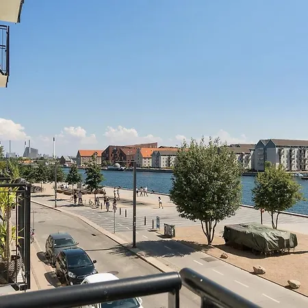 Apartment Stunning On The Harbour Front